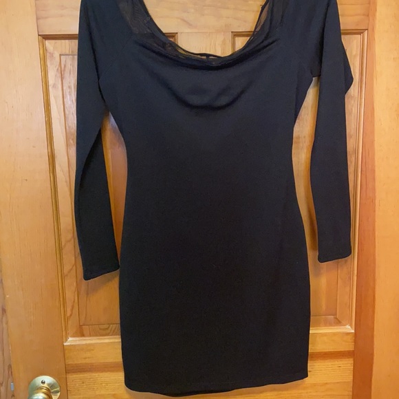 Fitted black dress - Picture 4 of 4